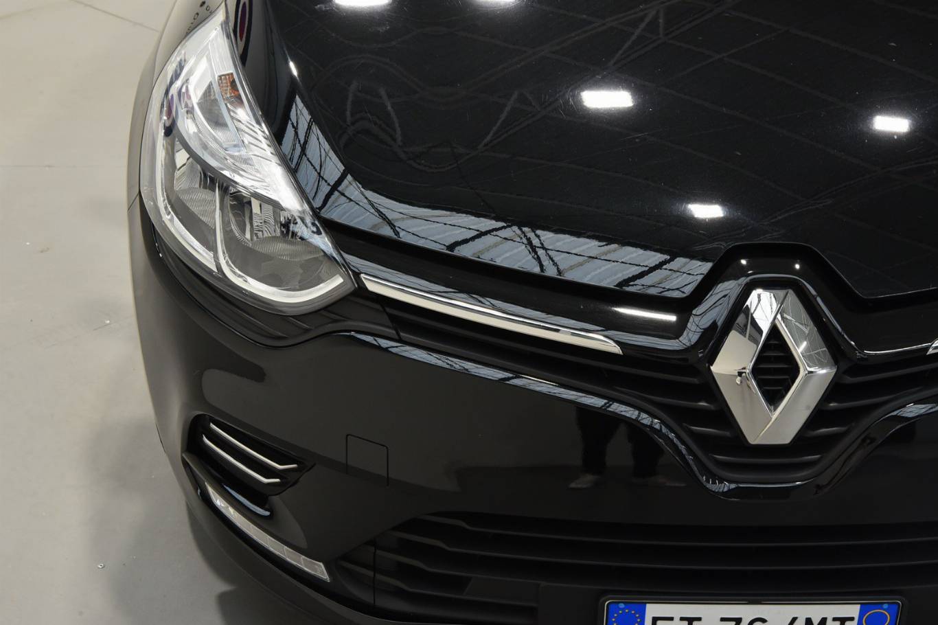 RENAULT Clio 15
