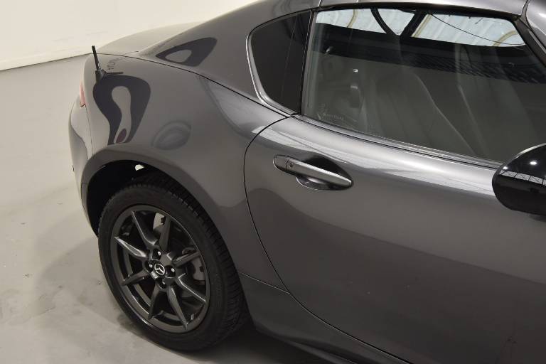 MAZDA MX-5 32