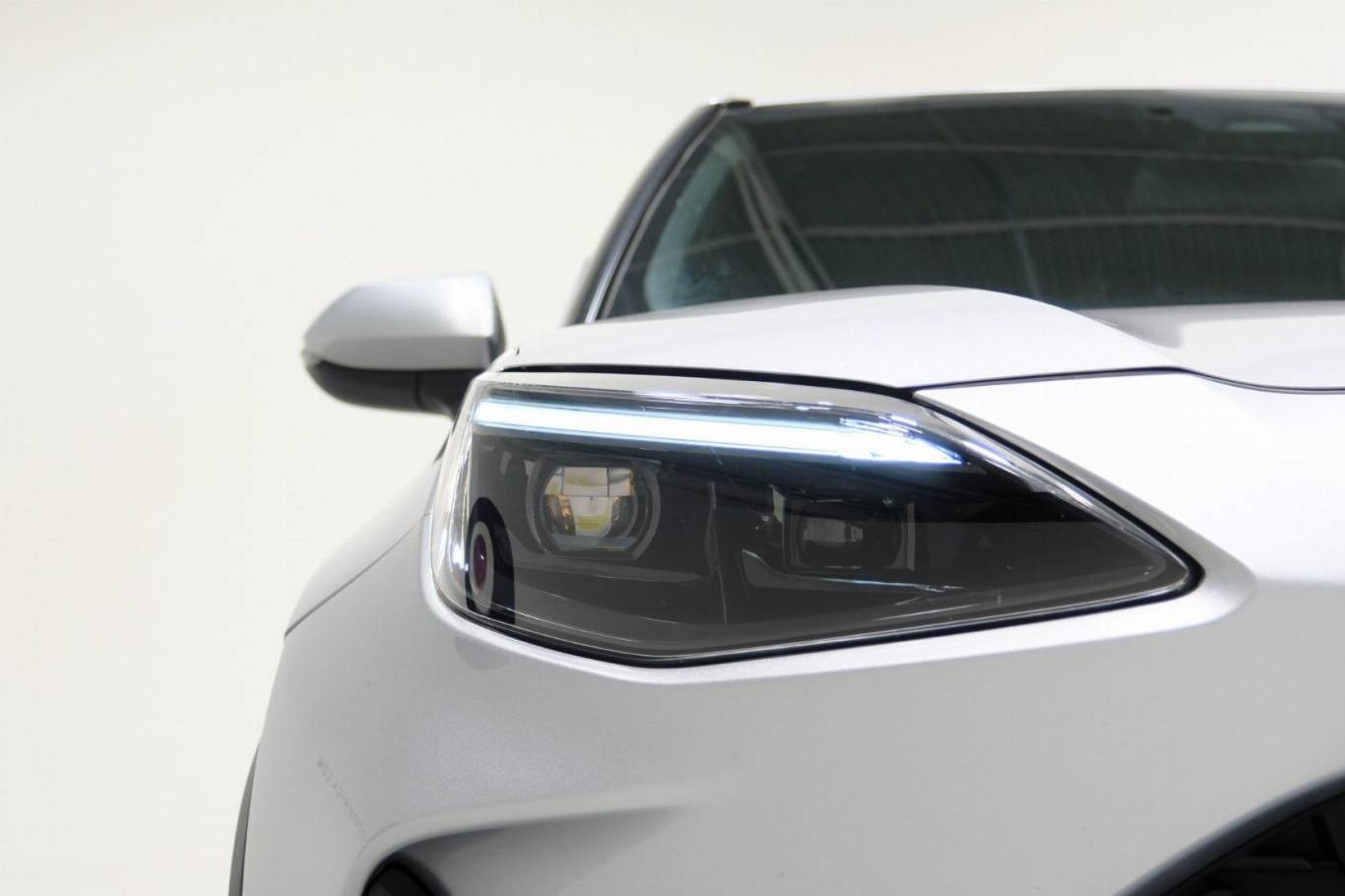 TOYOTA Yaris Cross 20