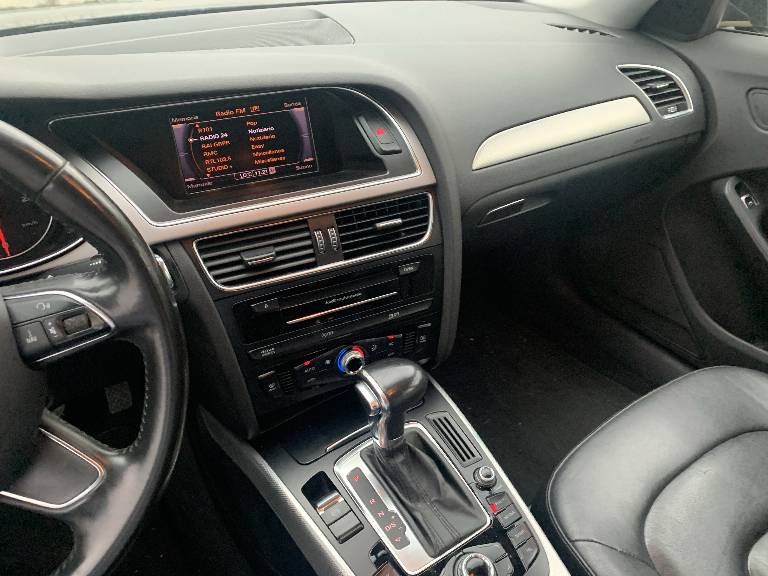 AUDI A4 11