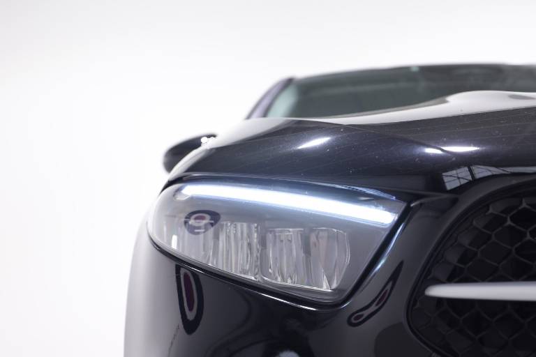 MERCEDES-BENZ A 180 14