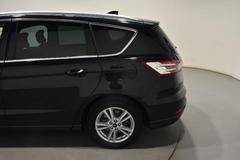 FORD S-Max 41