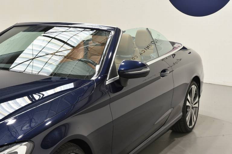 MERCEDES-BENZ C 220 53