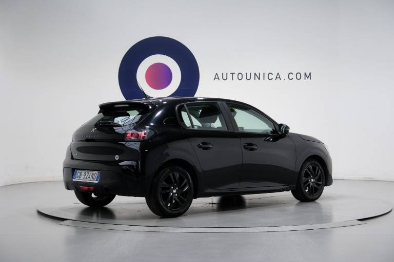 PEUGEOT 208 15