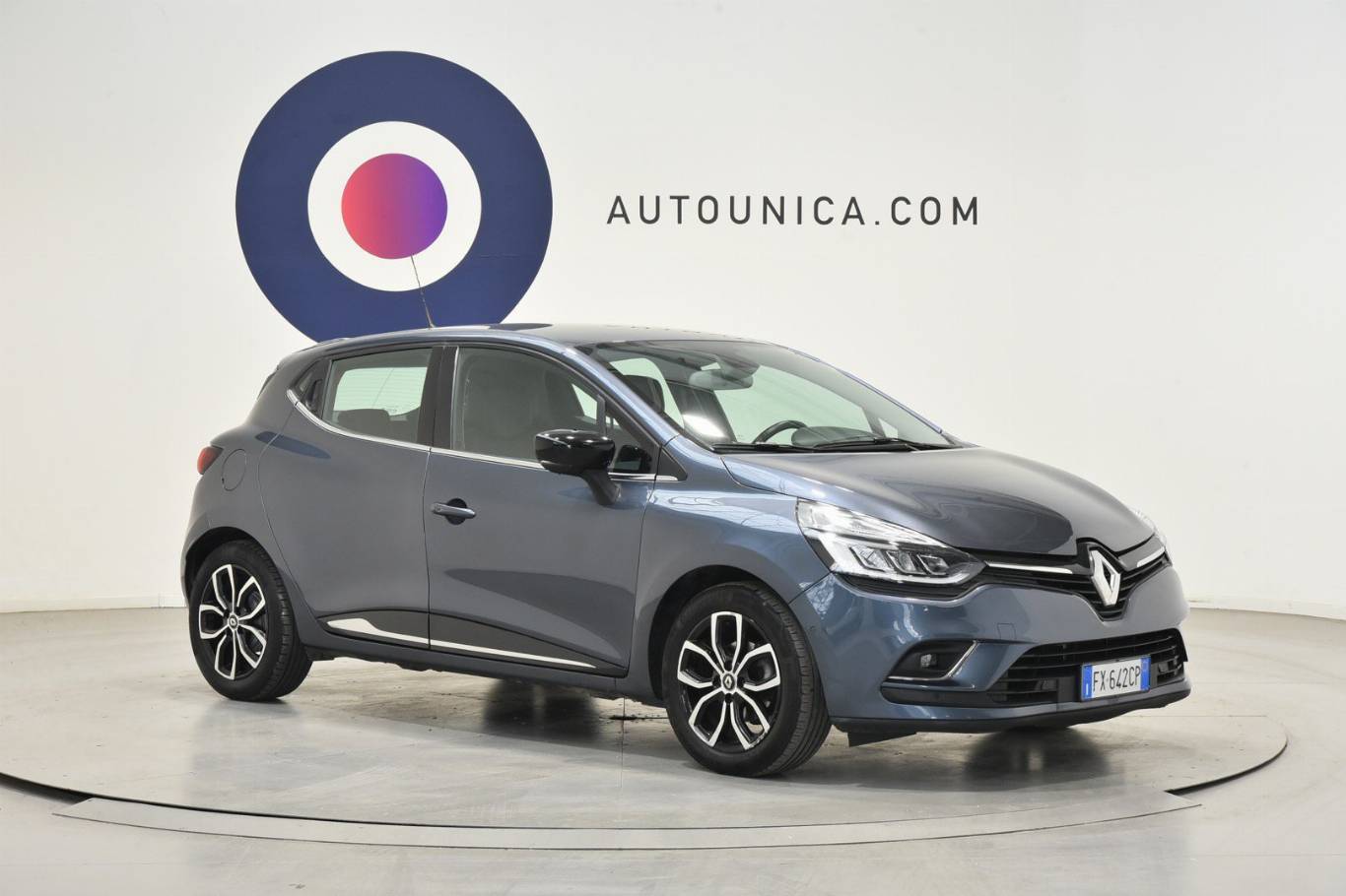 RENAULT Clio 29