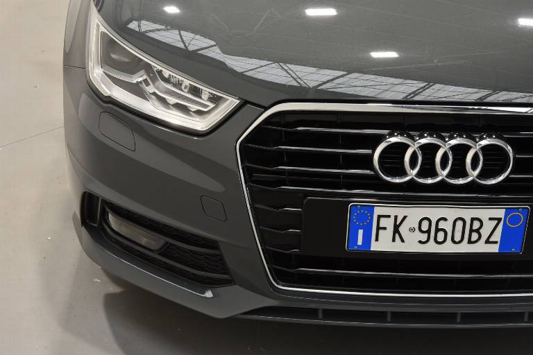 AUDI A1 17