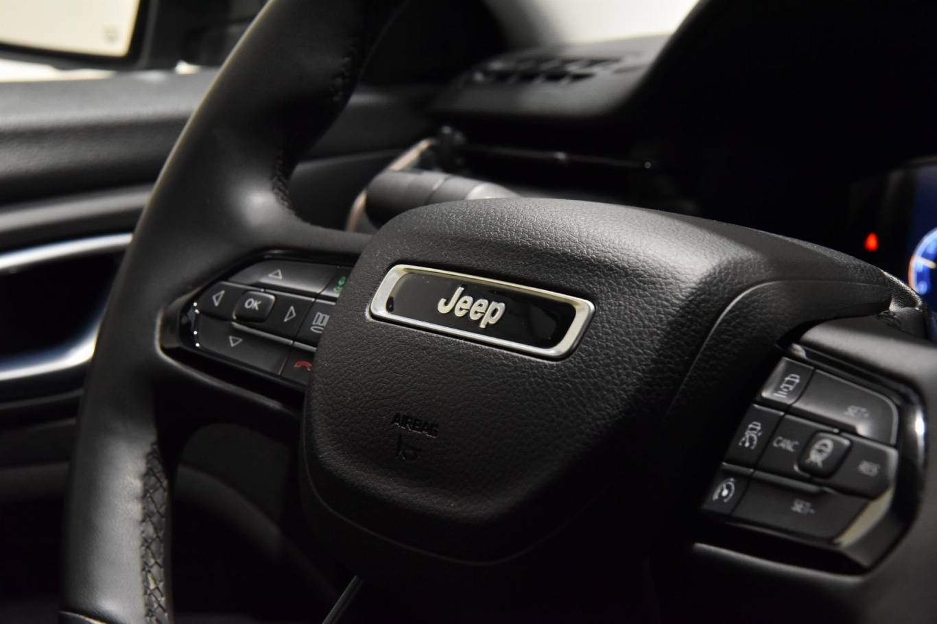 JEEP Compass 34