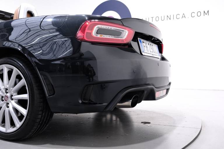 FIAT 124 Spider 42