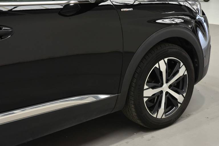 PEUGEOT 3008 46