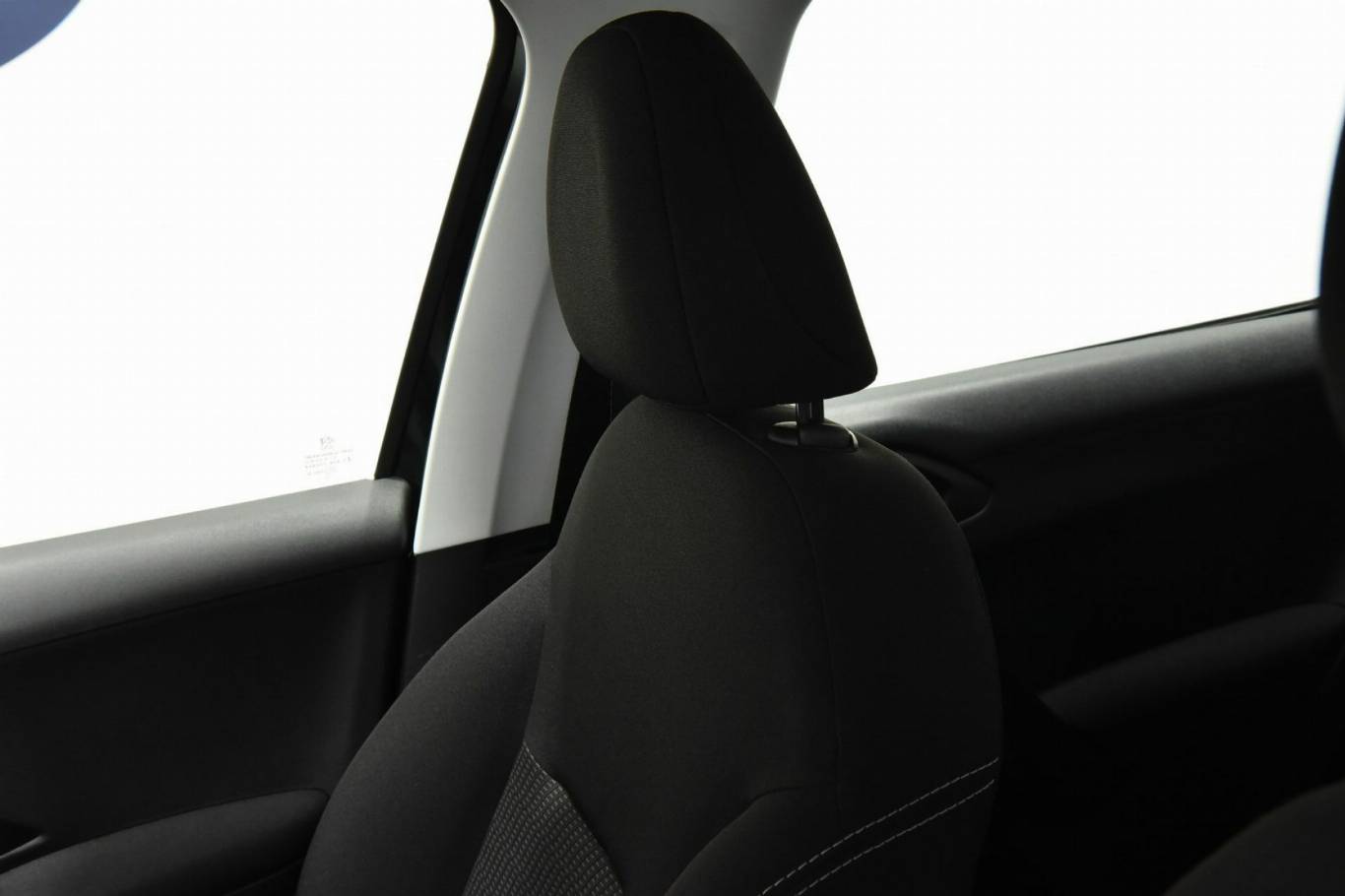 PEUGEOT 208 3