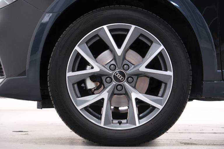 AUDI A1 13