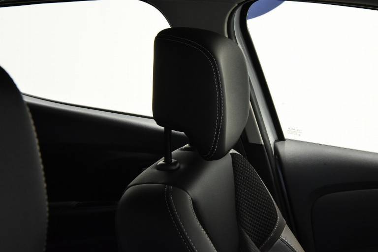 RENAULT Clio 38