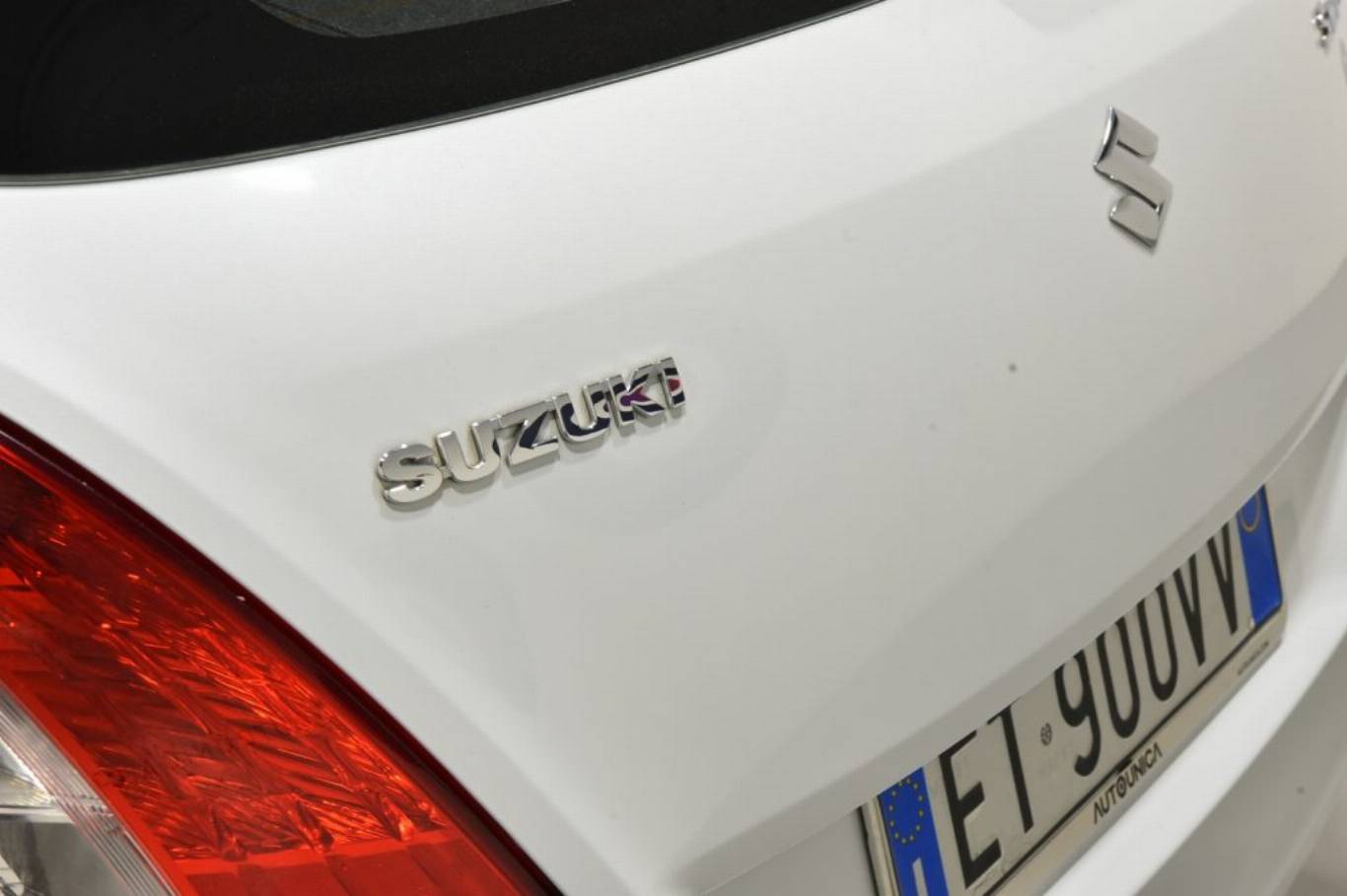 SUZUKI Swift 39