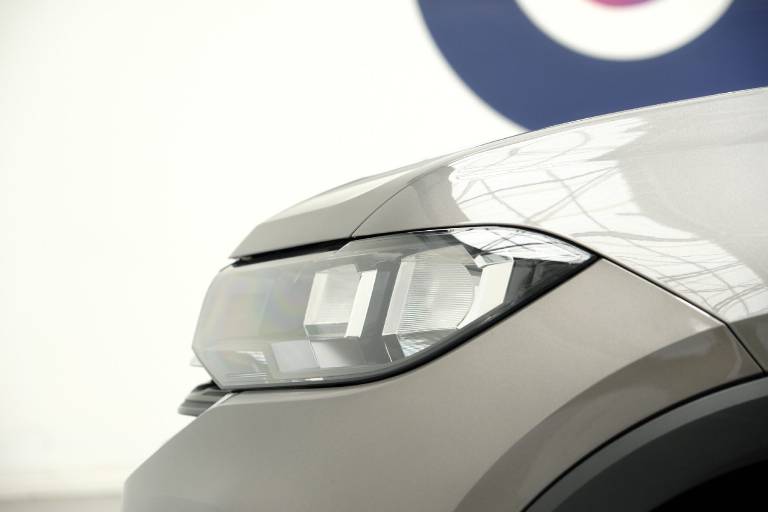 VOLKSWAGEN T-Cross 13