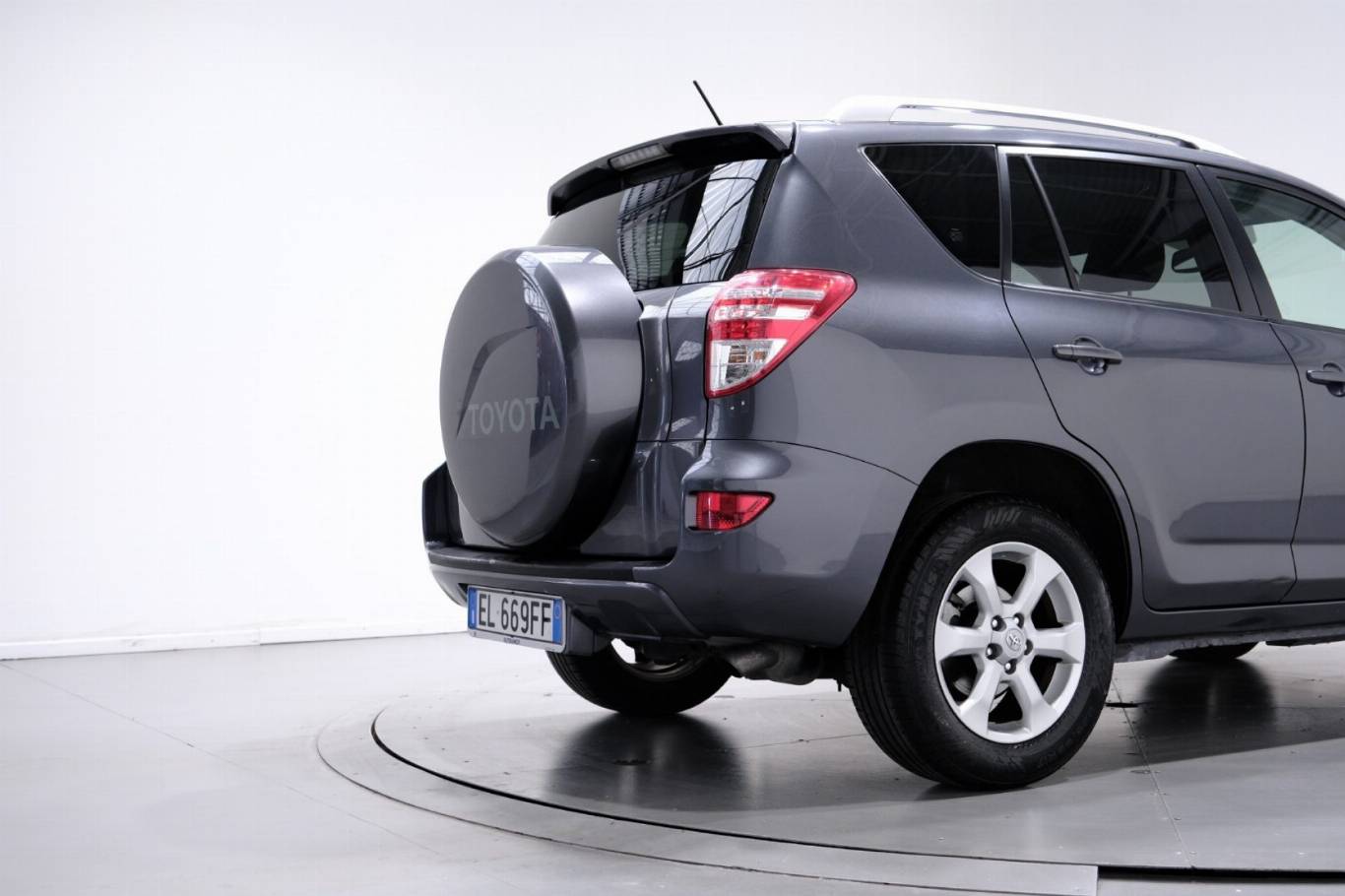 TOYOTA RAV 4 MY23 52