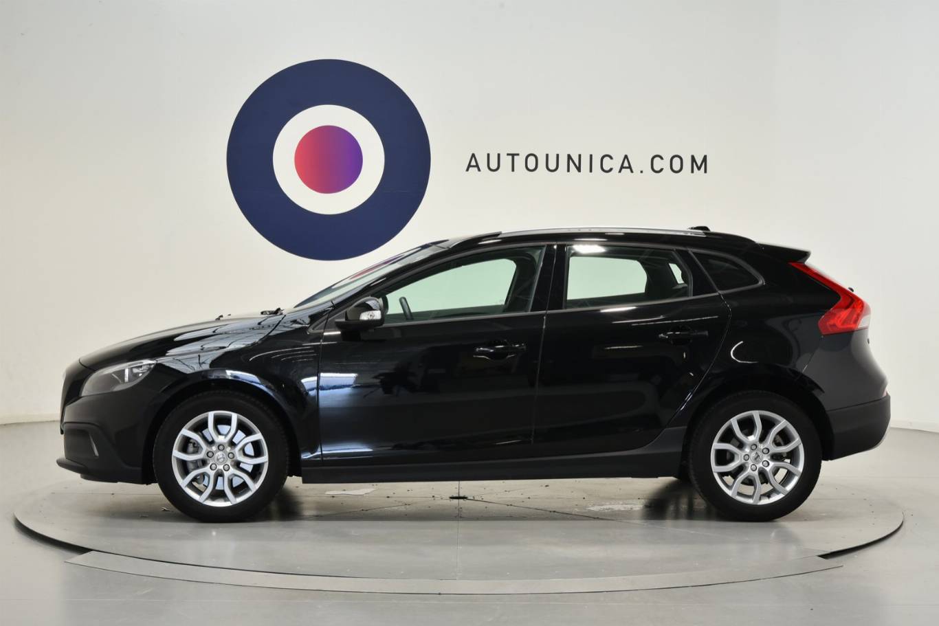 VOLVO V40 Cross Country 32