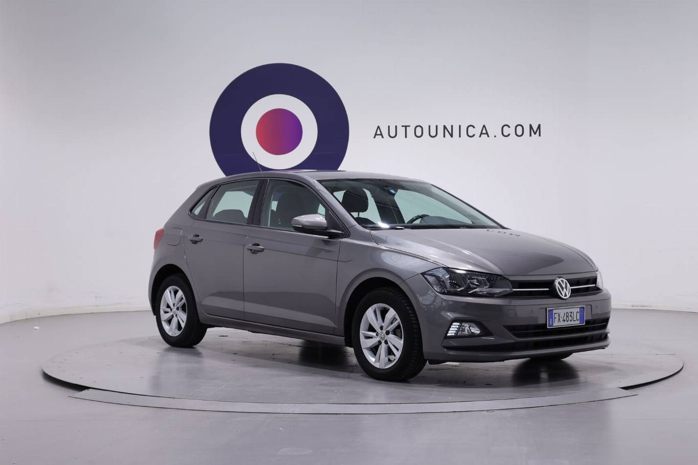 VOLKSWAGEN Polo 3