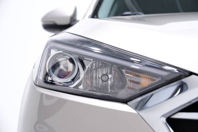 HYUNDAI Tucson 14