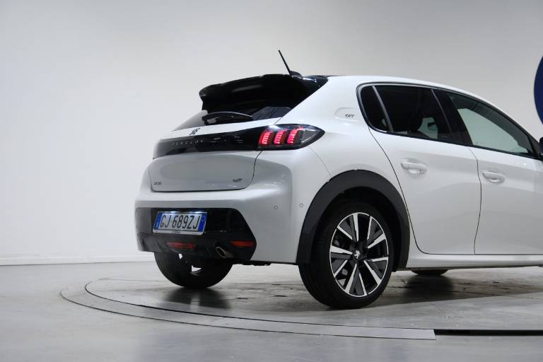 PEUGEOT 208 14