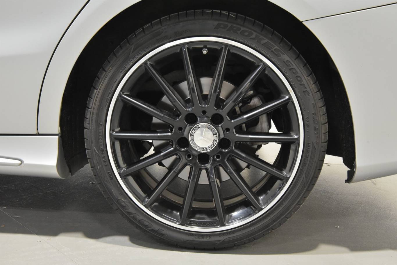 MERCEDES-BENZ CLA 220 32