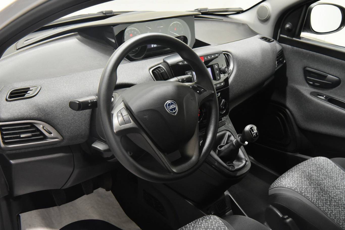 LANCIA Ypsilon 2