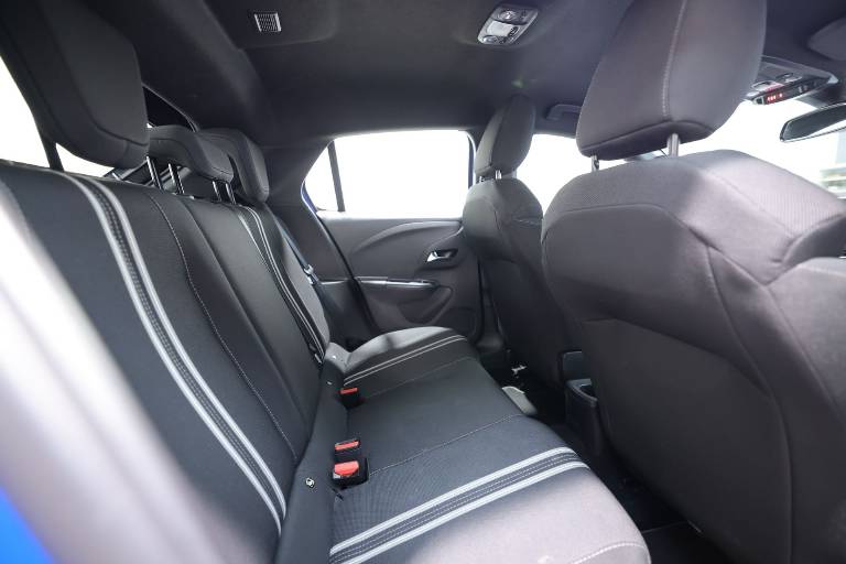 OPEL Corsa 47