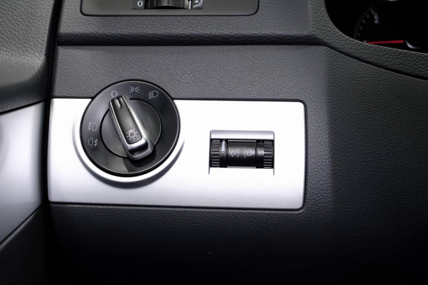 VOLKSWAGEN T5 Multivan 26