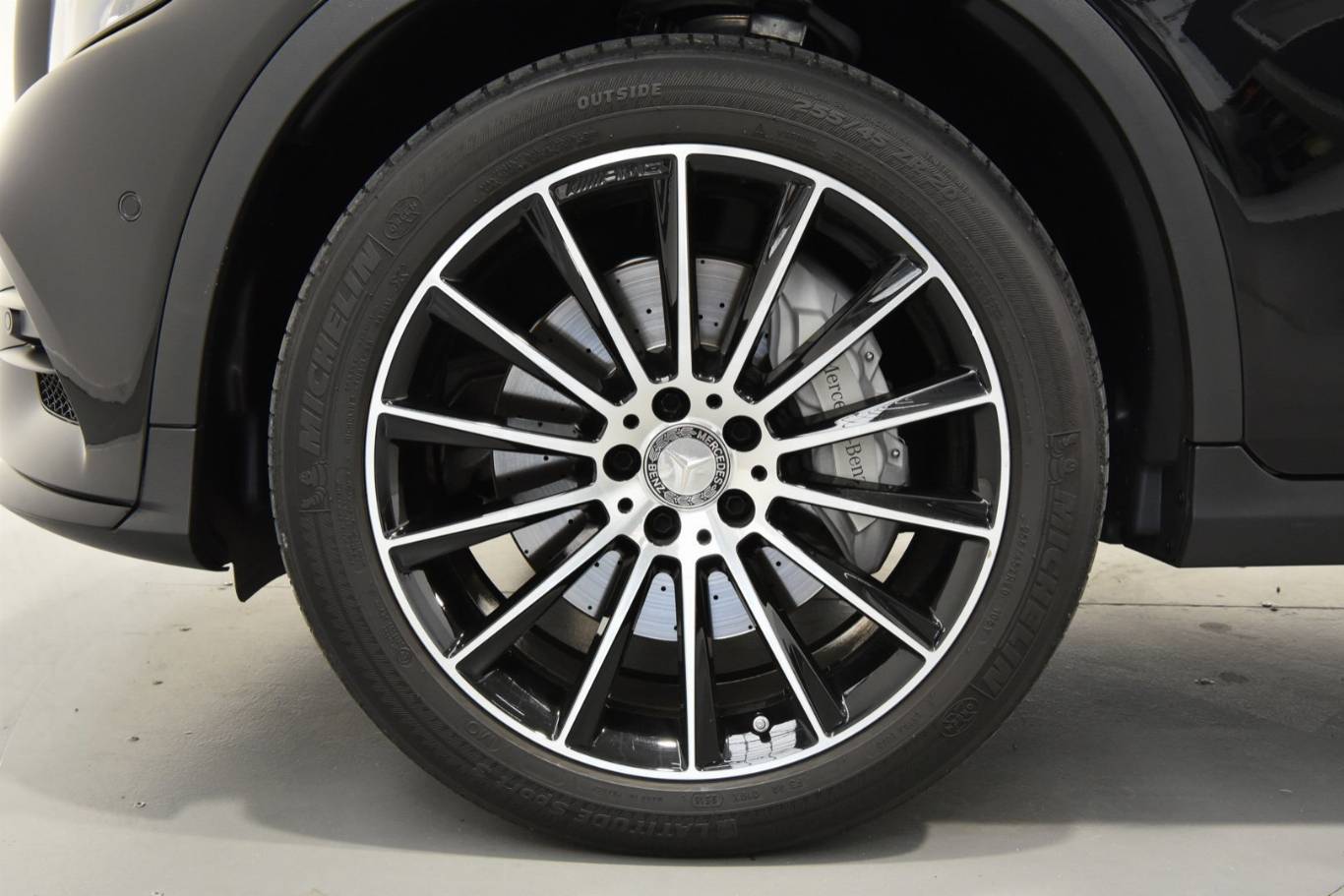 MERCEDES-BENZ GLC 220 33