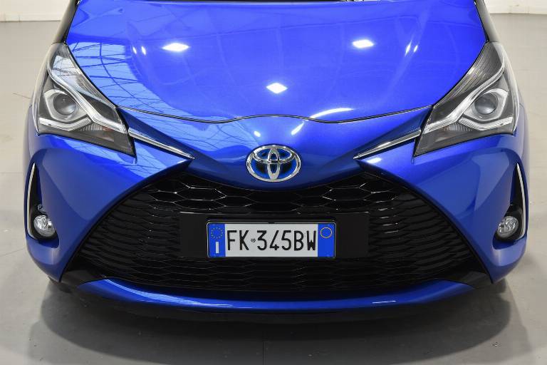 TOYOTA Yaris 42