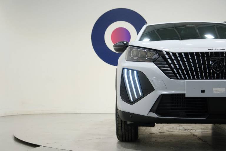 PEUGEOT 2008 43