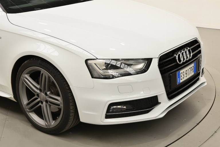 AUDI A4 56