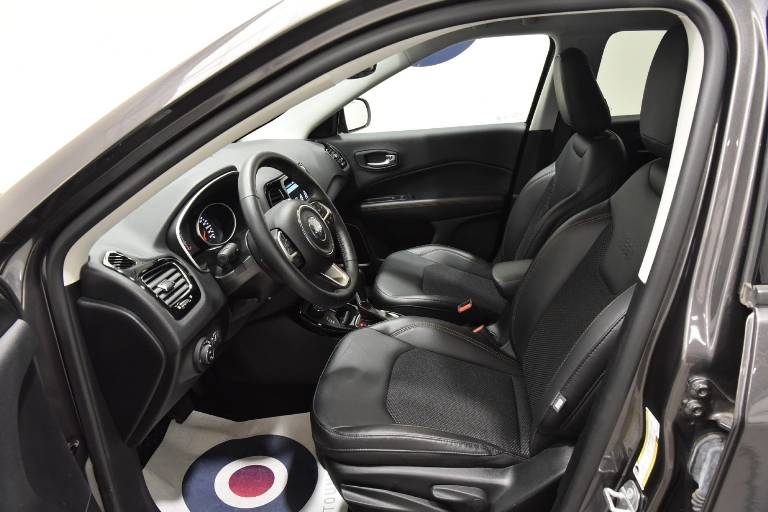 JEEP Compass 4