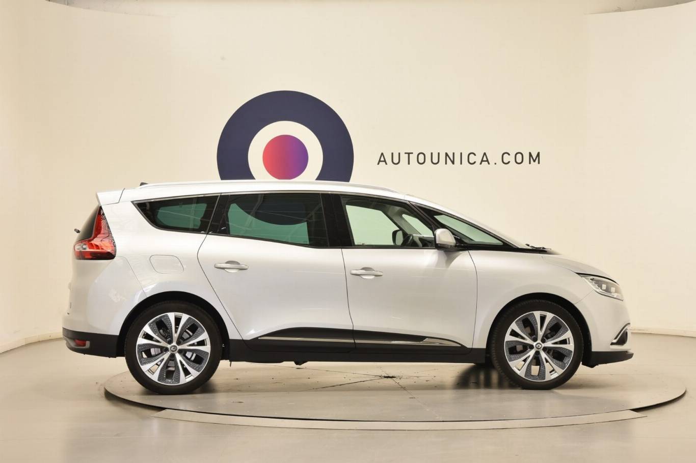 RENAULT Grand Scenic 11