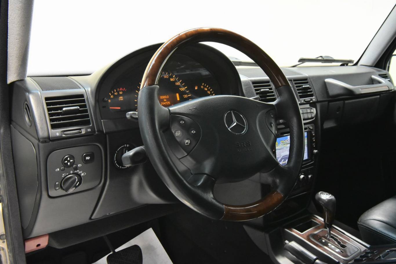 MERCEDES-BENZ G 400 3