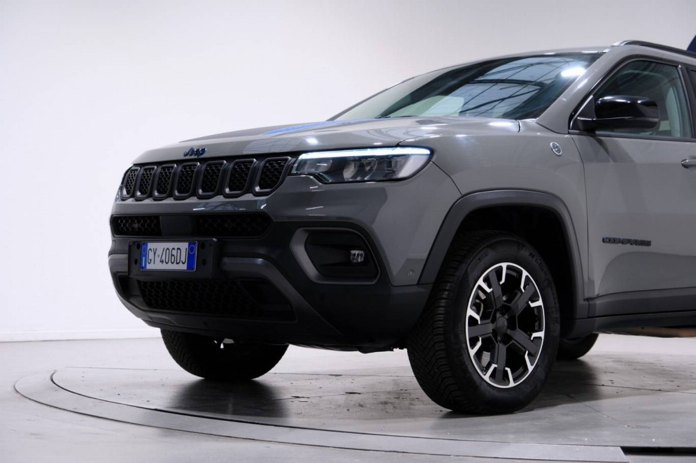 JEEP Compass 12