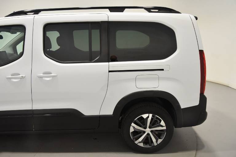 PEUGEOT Rifter 47