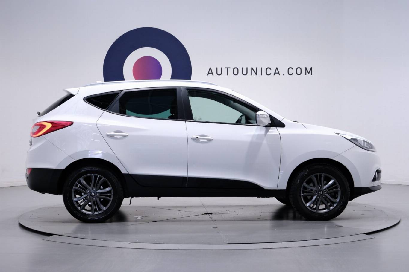 HYUNDAI IX35 4