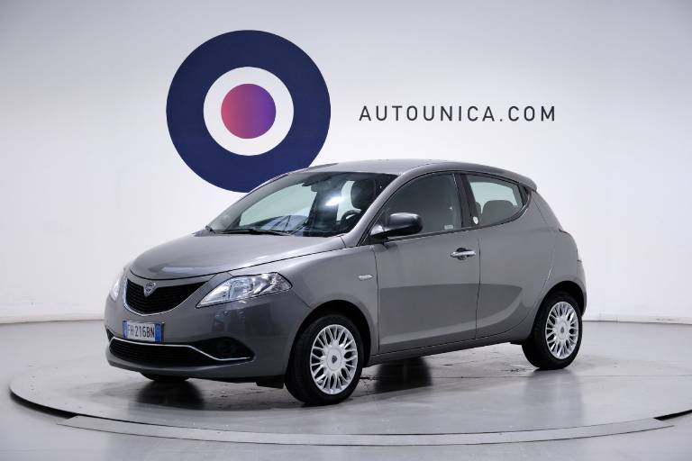 LANCIA Ypsilon 1