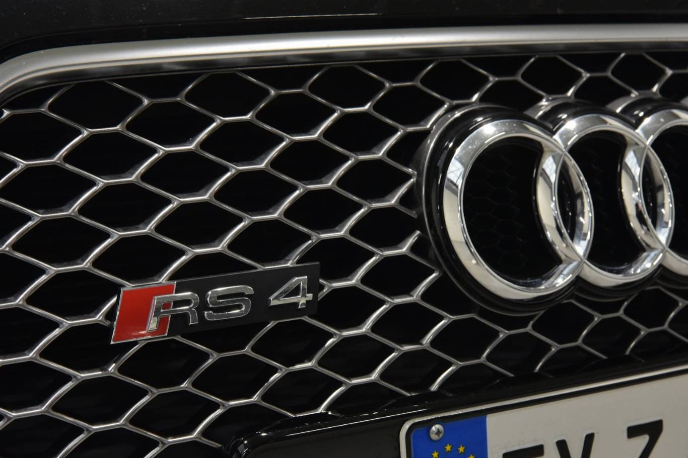 AUDI RS4 69