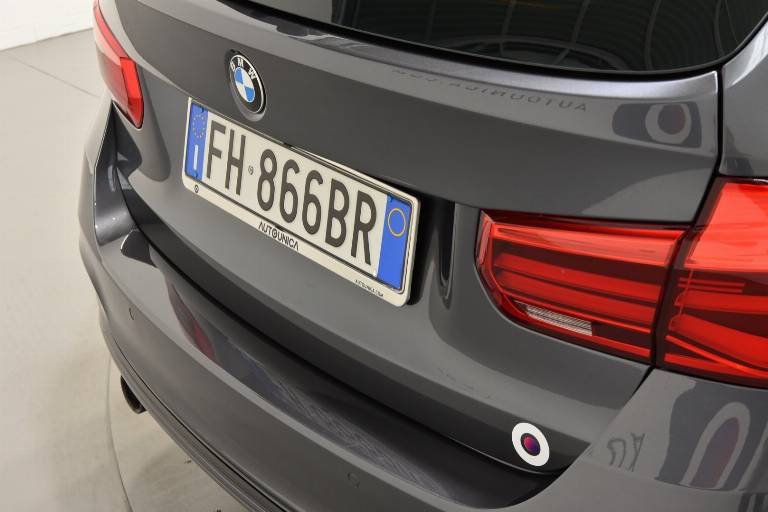 BMW 318 57