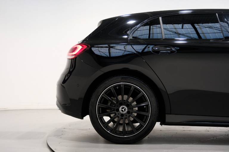 MERCEDES-BENZ A 200 53