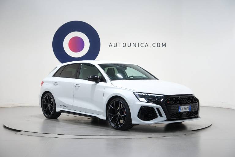 AUDI RS3 3