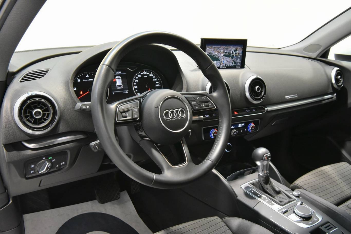 AUDI A3 3