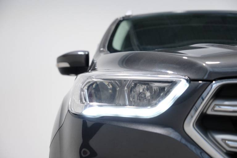 FORD Kuga 11