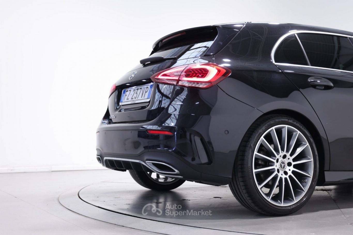 MERCEDES-BENZ Classe A 13