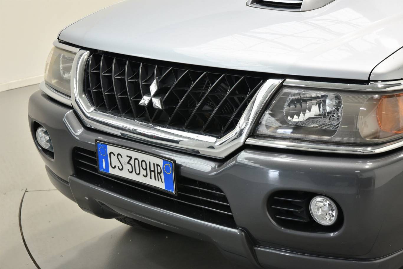 MITSUBISHI Pajero Sport 55