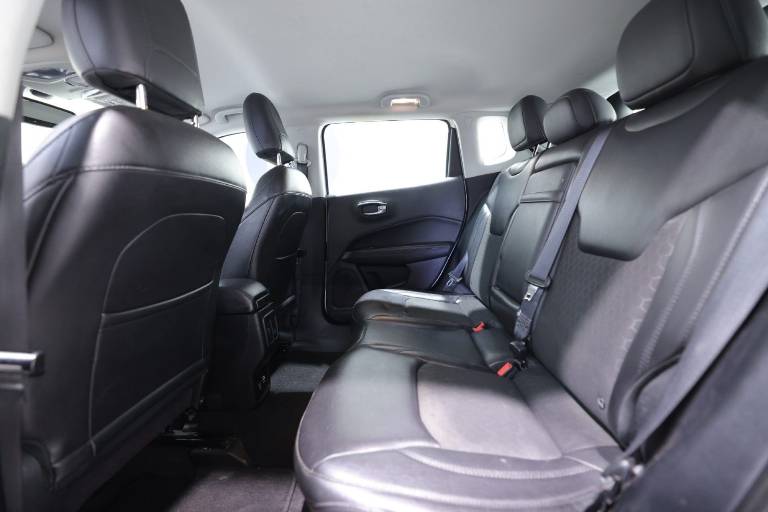 JEEP Compass 37