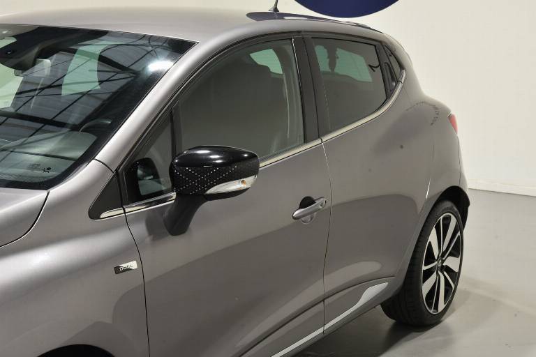 RENAULT Clio 43