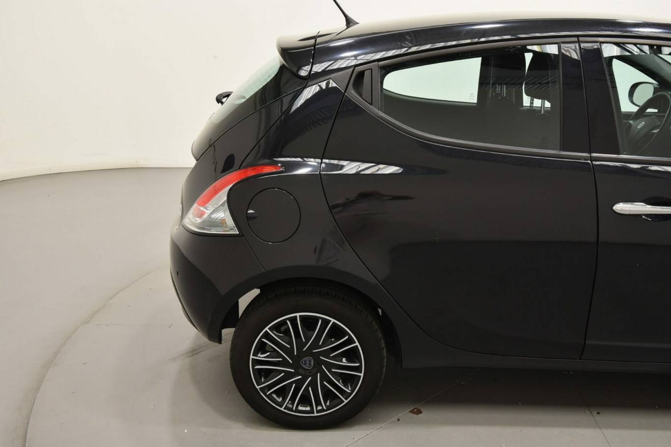 LANCIA Ypsilon 42
