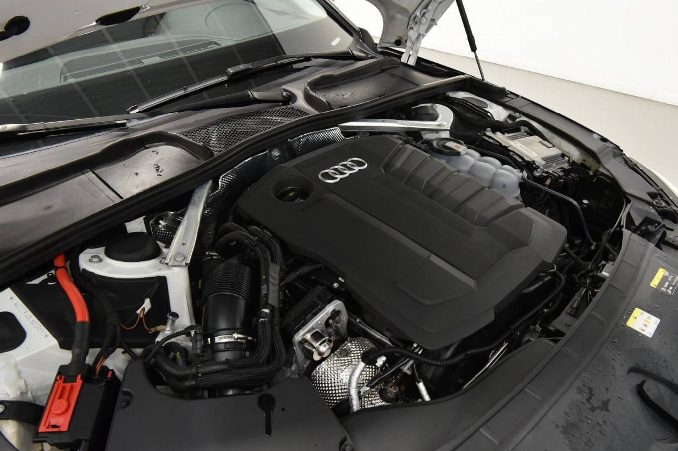 AUDI A4 28